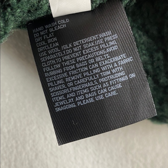 Uniqlo Low Gauge Multi Knit Crewneck Long Sleeve Pullover Sweater (Dark Green) - Picture 16 of 16